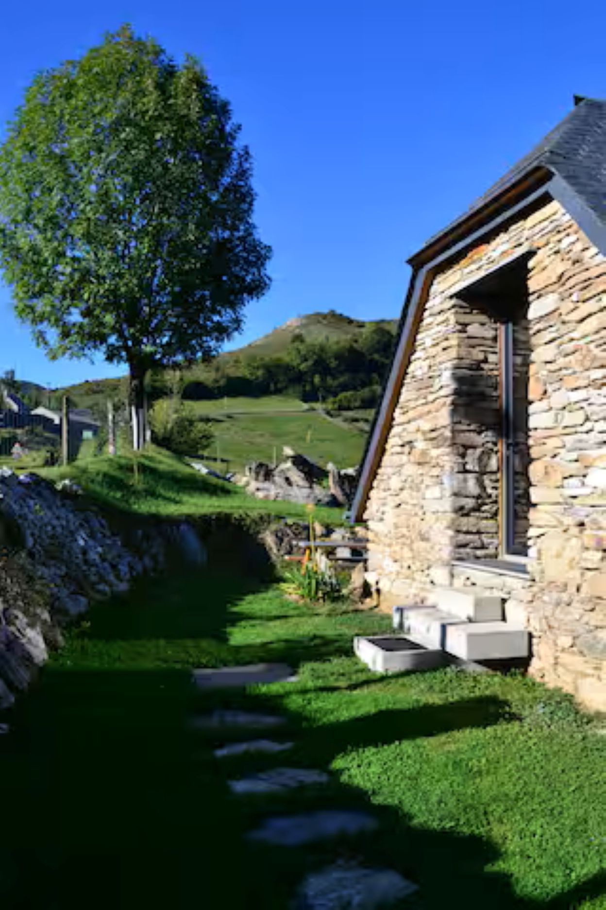 Photo n° 1 of the location