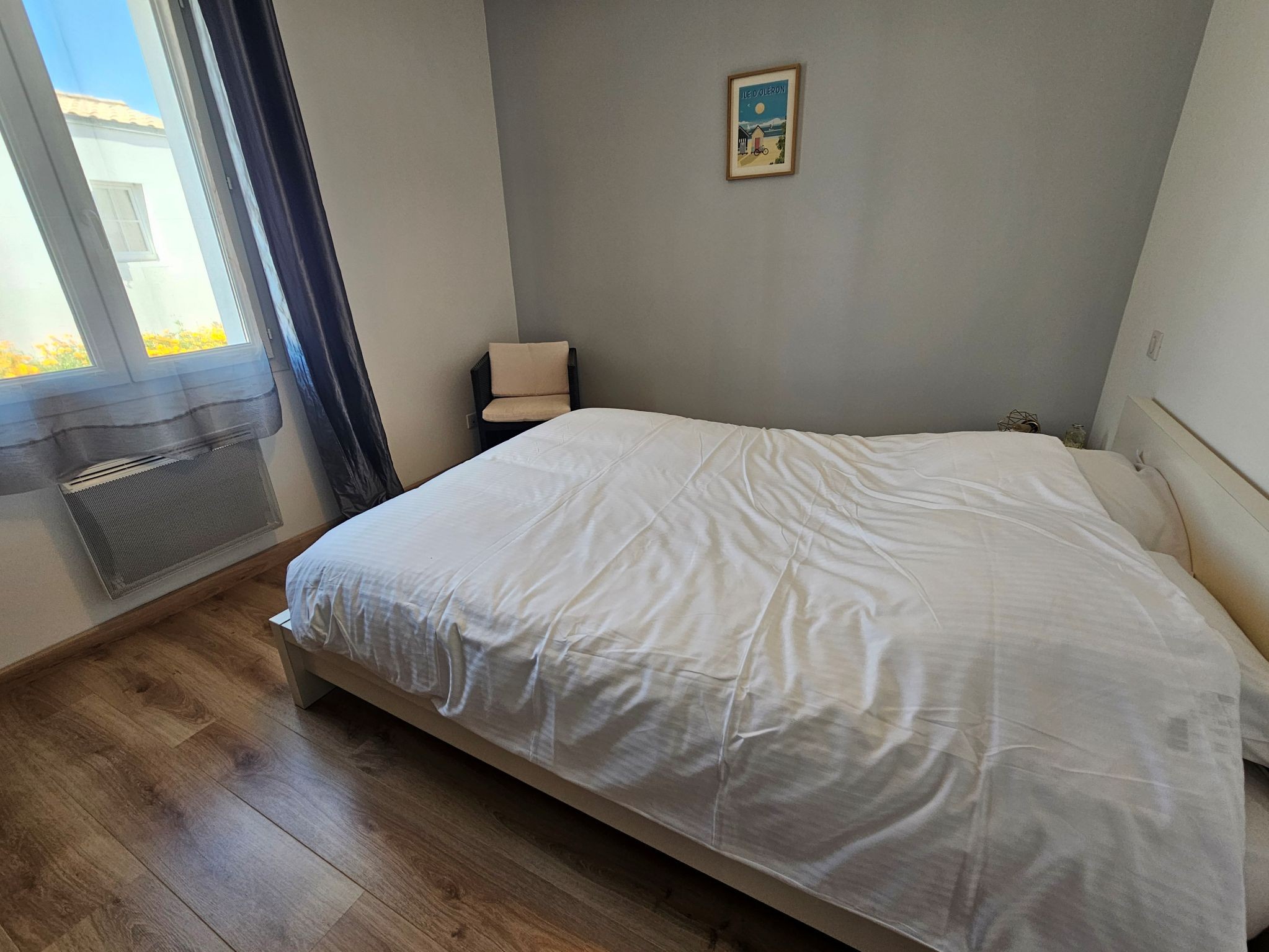 Bedroom 3 with built-in wardrobes 11 m² with built-in wardrobes