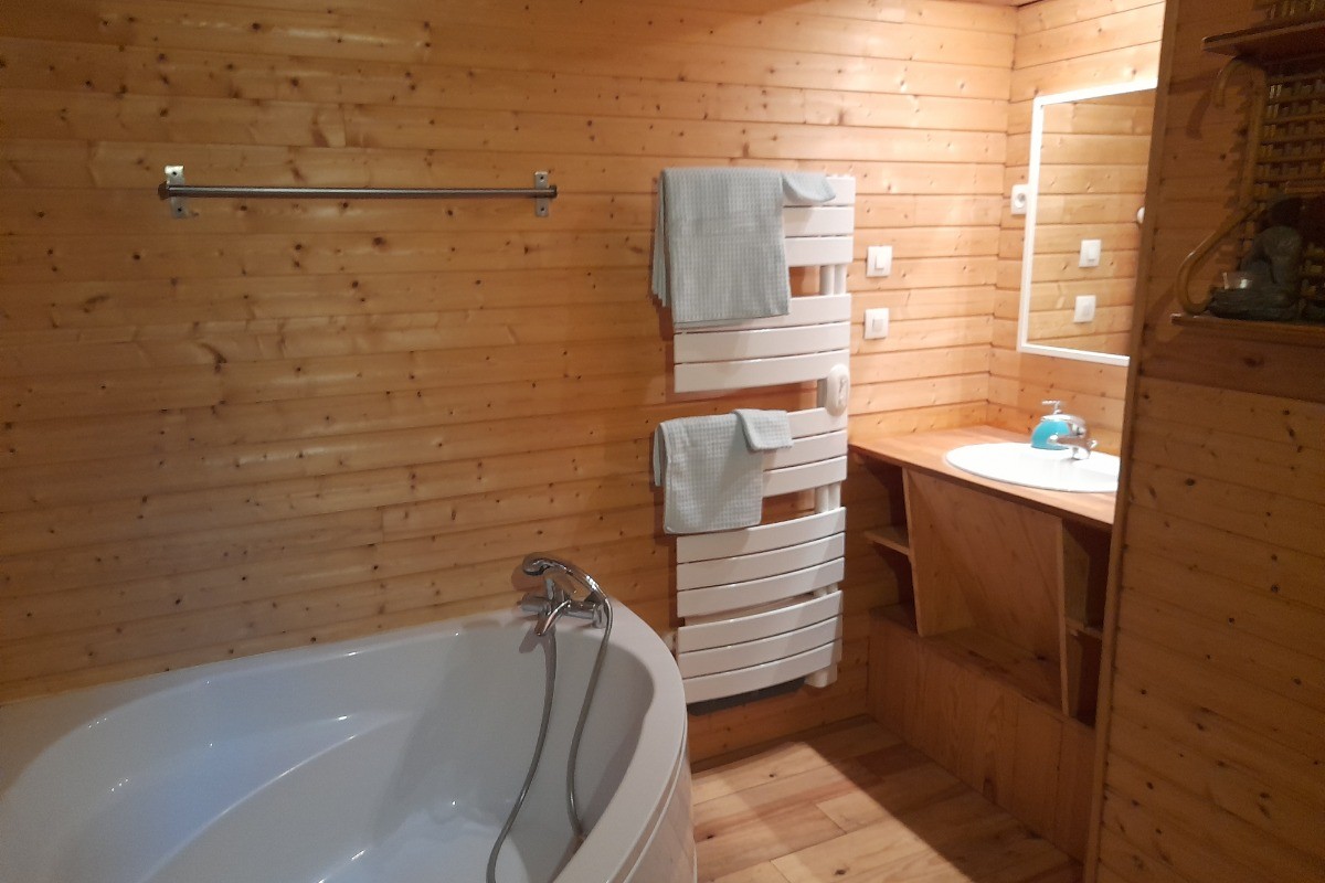 Salle de bain de la chambre 2