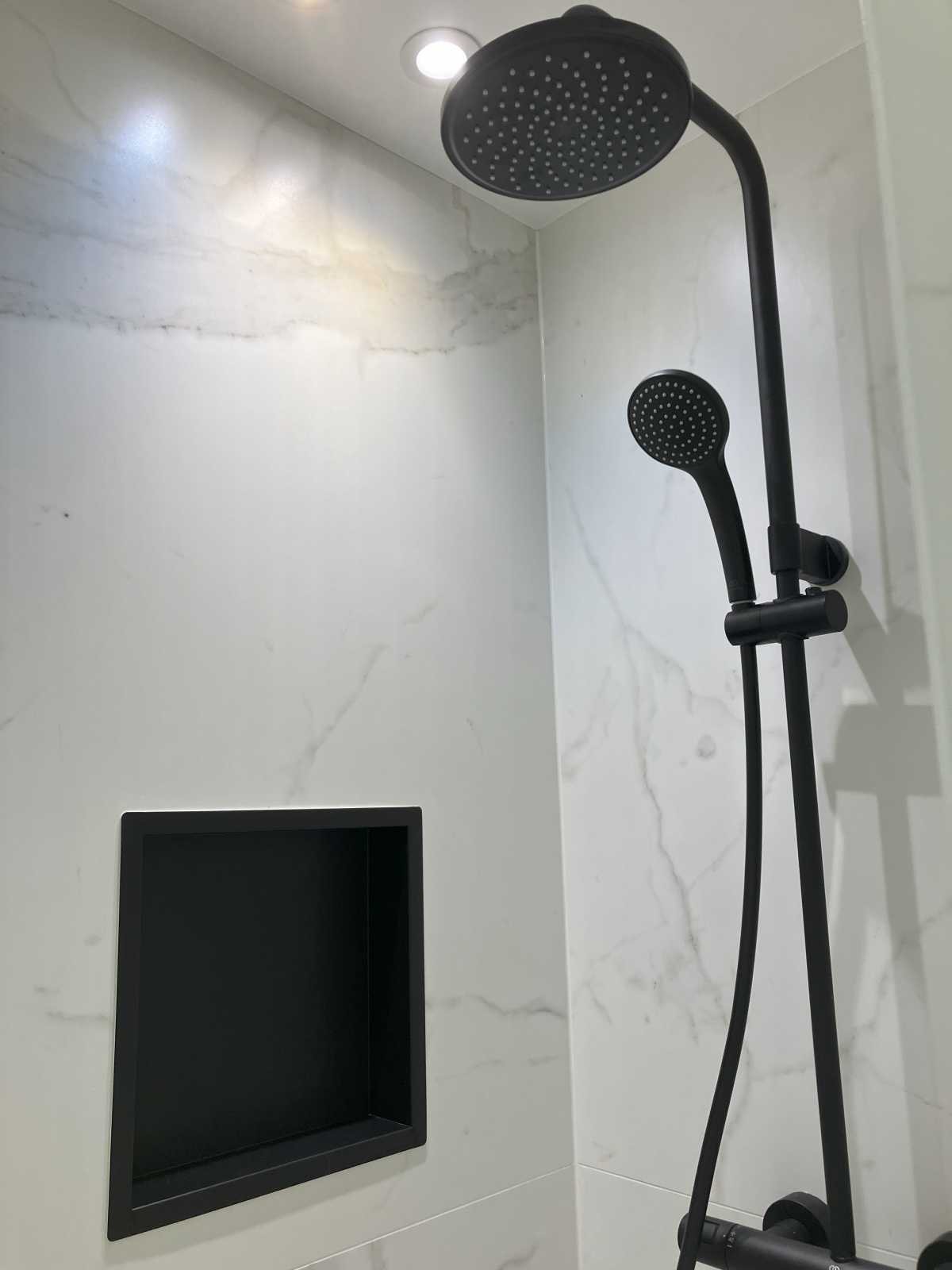 Douche à l'italienne
