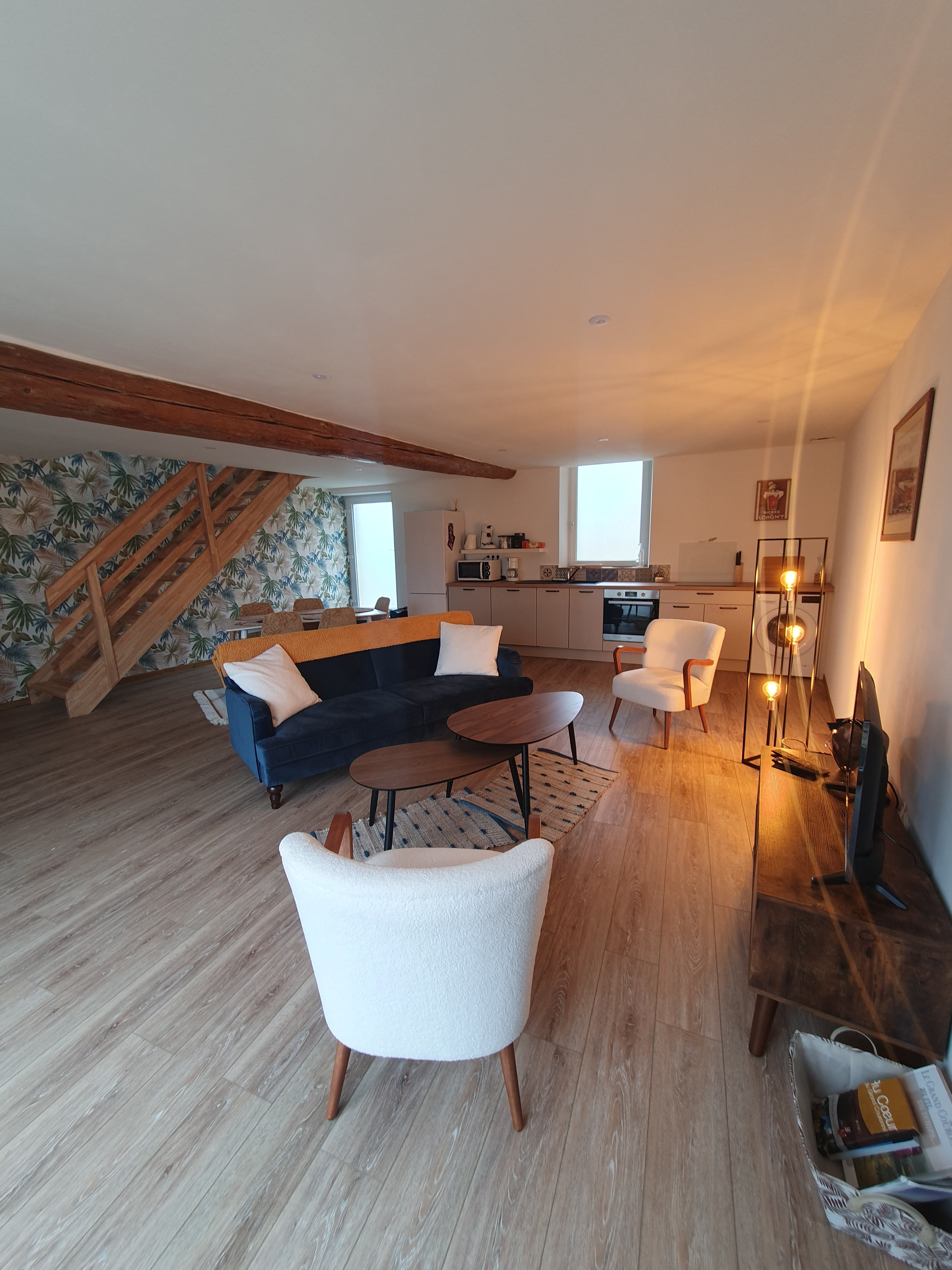 Pièce de vie - Gite les bords de l'Amezule, gite Bergamotte