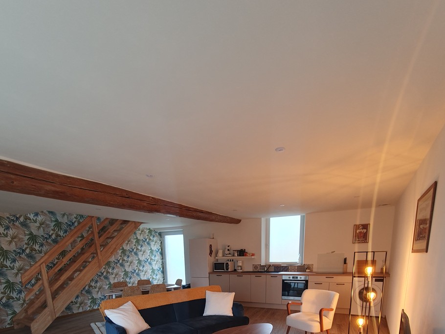 Pièce de vie - Gite les bords de l'Amezule, gite Bergamotte