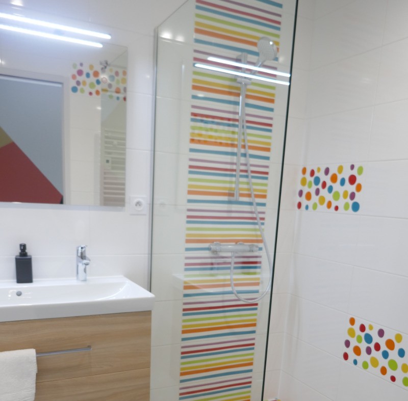 Salle de bain rez-de-chaussée surélevé