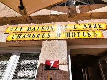 La maison de l'abbé à la Chaise-Dieu : chambres Clévacances grand confort !