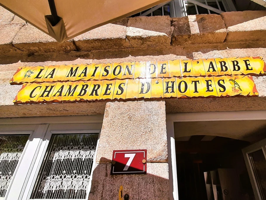La maison de l'abbé à la Chaise-Dieu : chambres Clévacances grand confort !