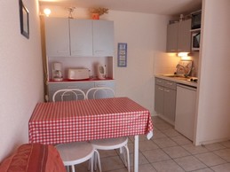Séjour avec kitchenette