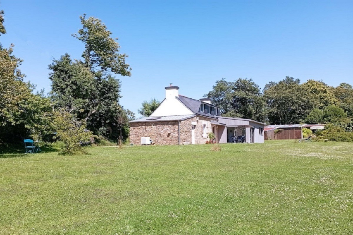 vue d'ensemble sur la location et son vaste espace extérieur
