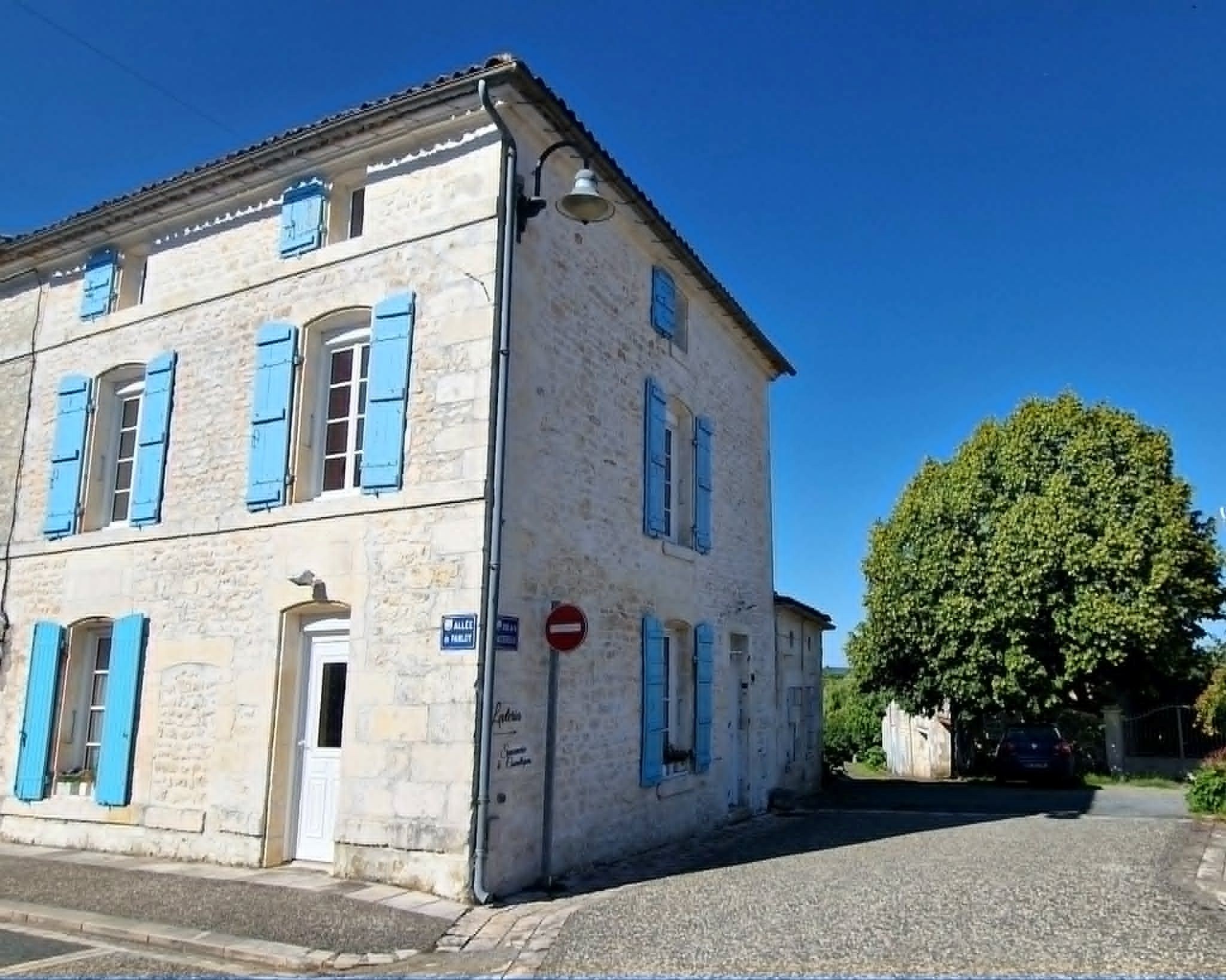 Le logis de la passerelle in Port d'envaux, Charente maritime