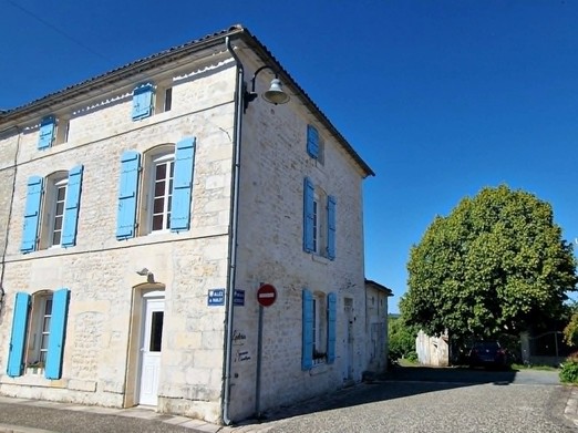Le logis de la passerelle in Port d'envaux, Charente maritime