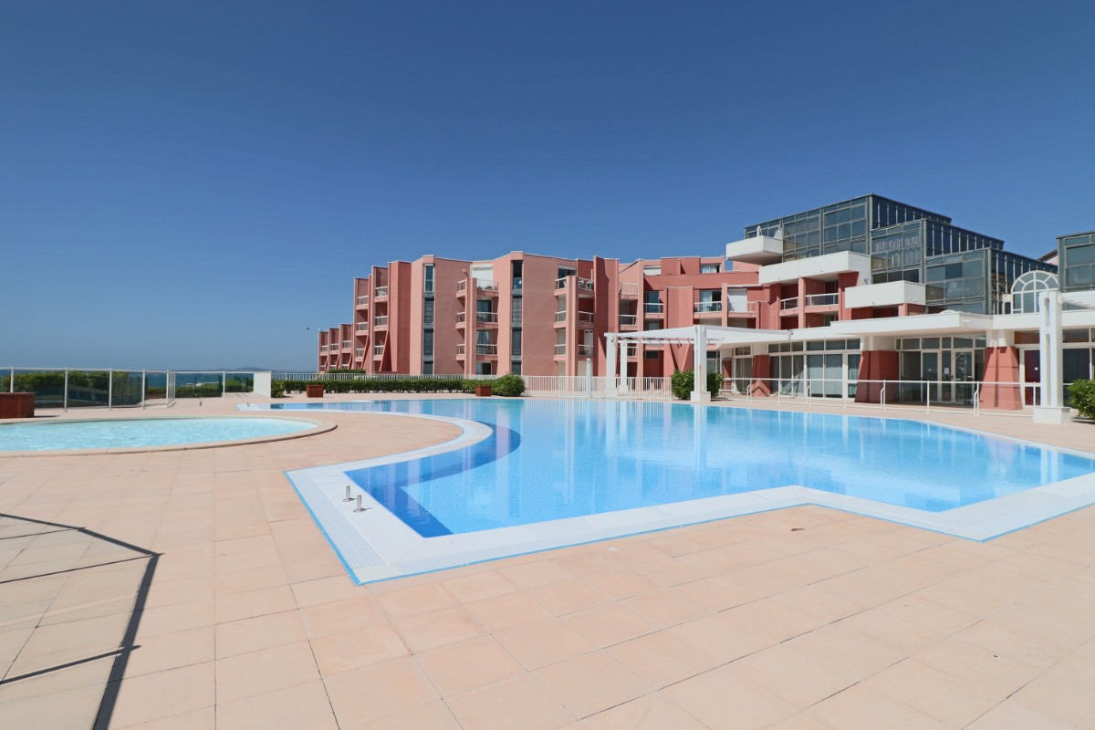 piscine et pataugeoire