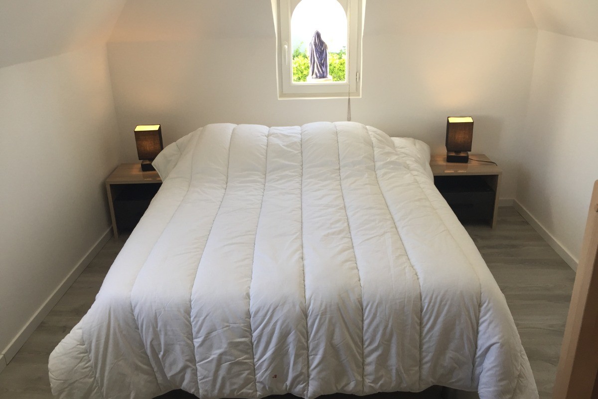 Chambre avec lit 160