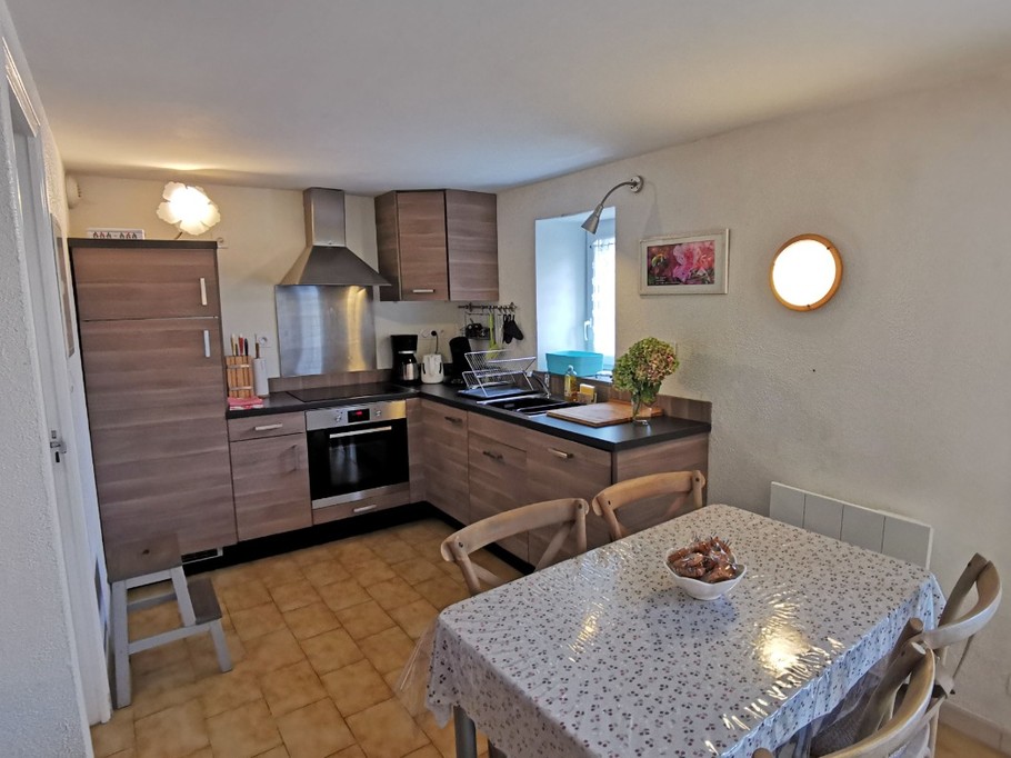 Cuisine avec coin repas