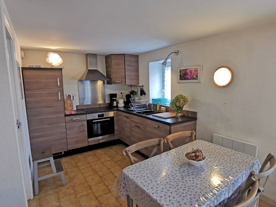 Cuisine avec coin repas