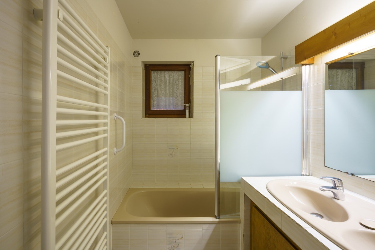 Salle de bain à l'étage