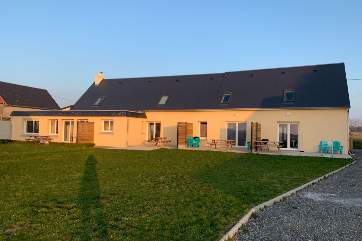 ensemble de la longère (gite Bellevue tout à gauche)