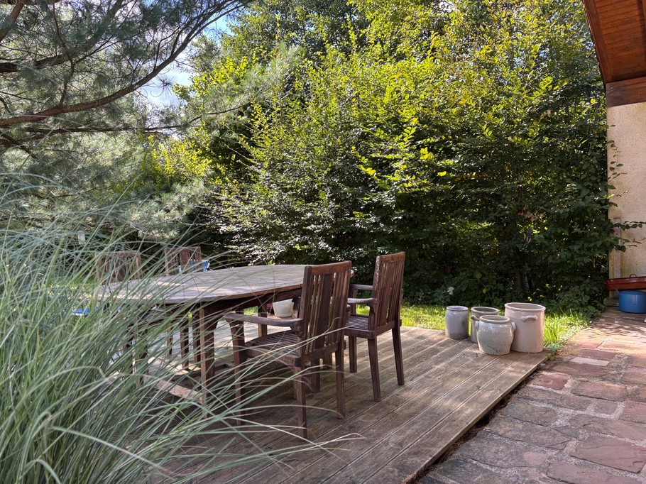 Terrasse aménagée  - Gites de Ban - Studio Ecureuil