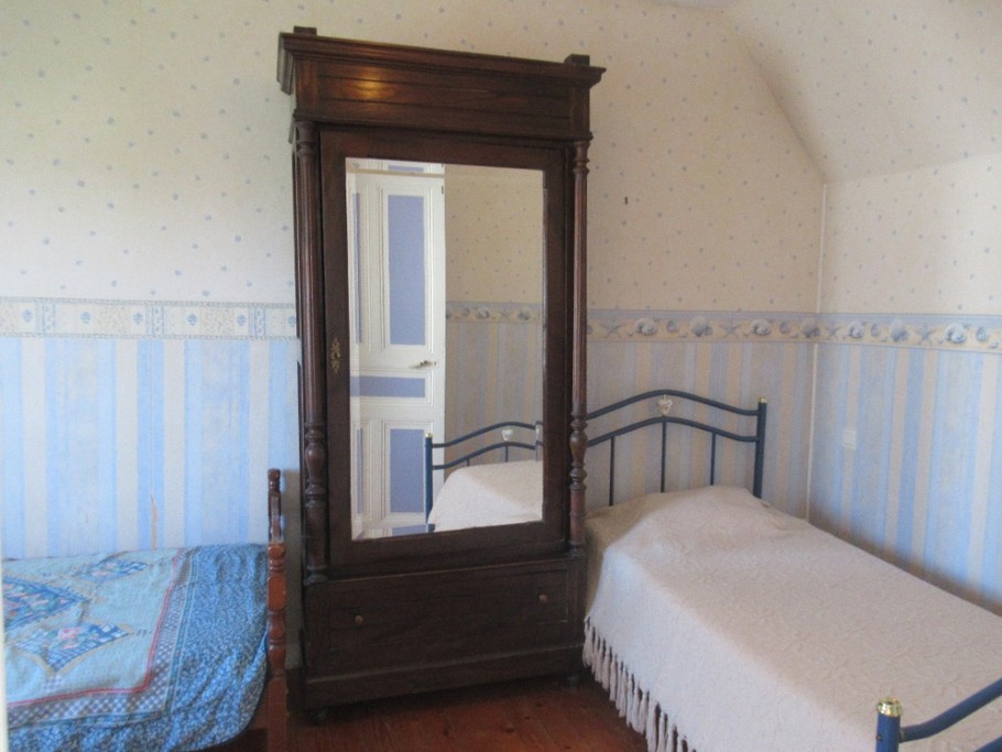 petite chambre (1er étage)