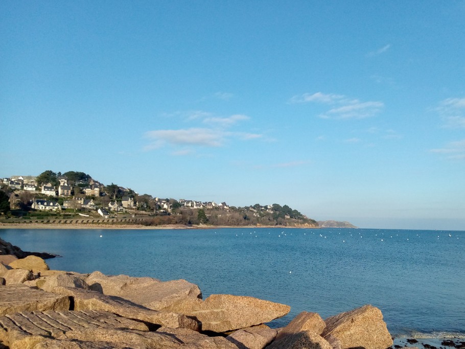 Vue de la mer, à 200m. de la maison.