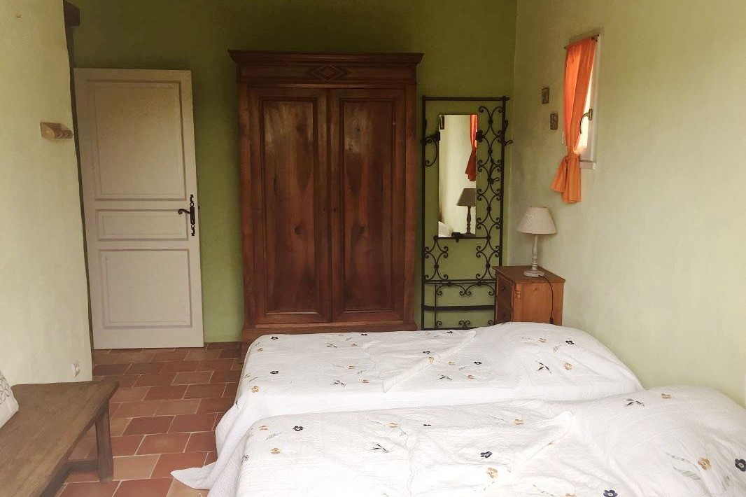 Gîte rural 5 personnes avec piscine commune