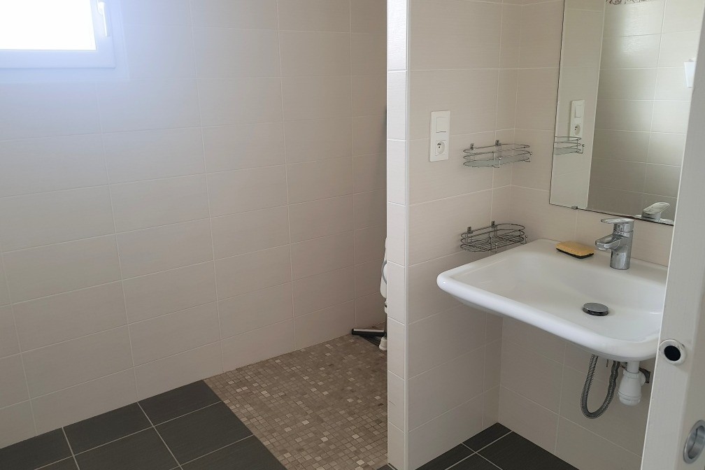 salle d'eau avec douche