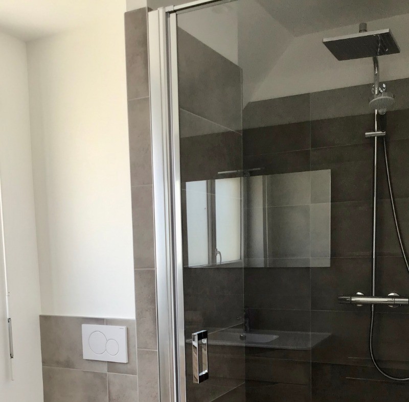 Niveau 2 : Salle d'eau avec WC