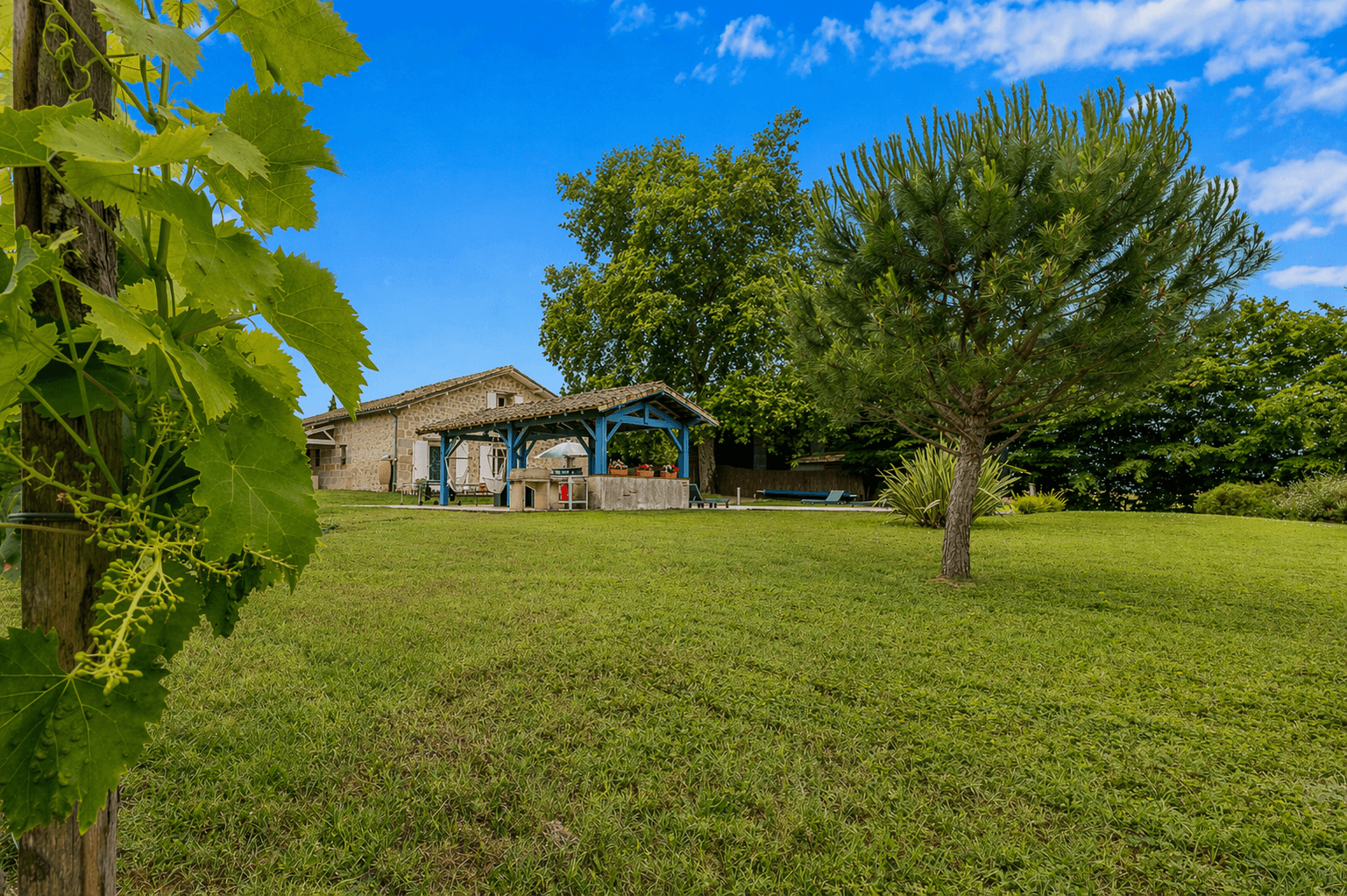 Jardin clos de 4000 M2