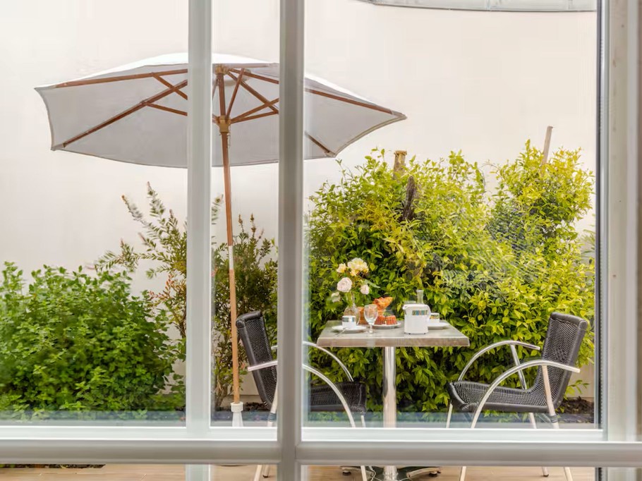 TRIBORD holiday home with private courtyard and car park for 2 people in St Denis d'Oléron, Charente-Maritime