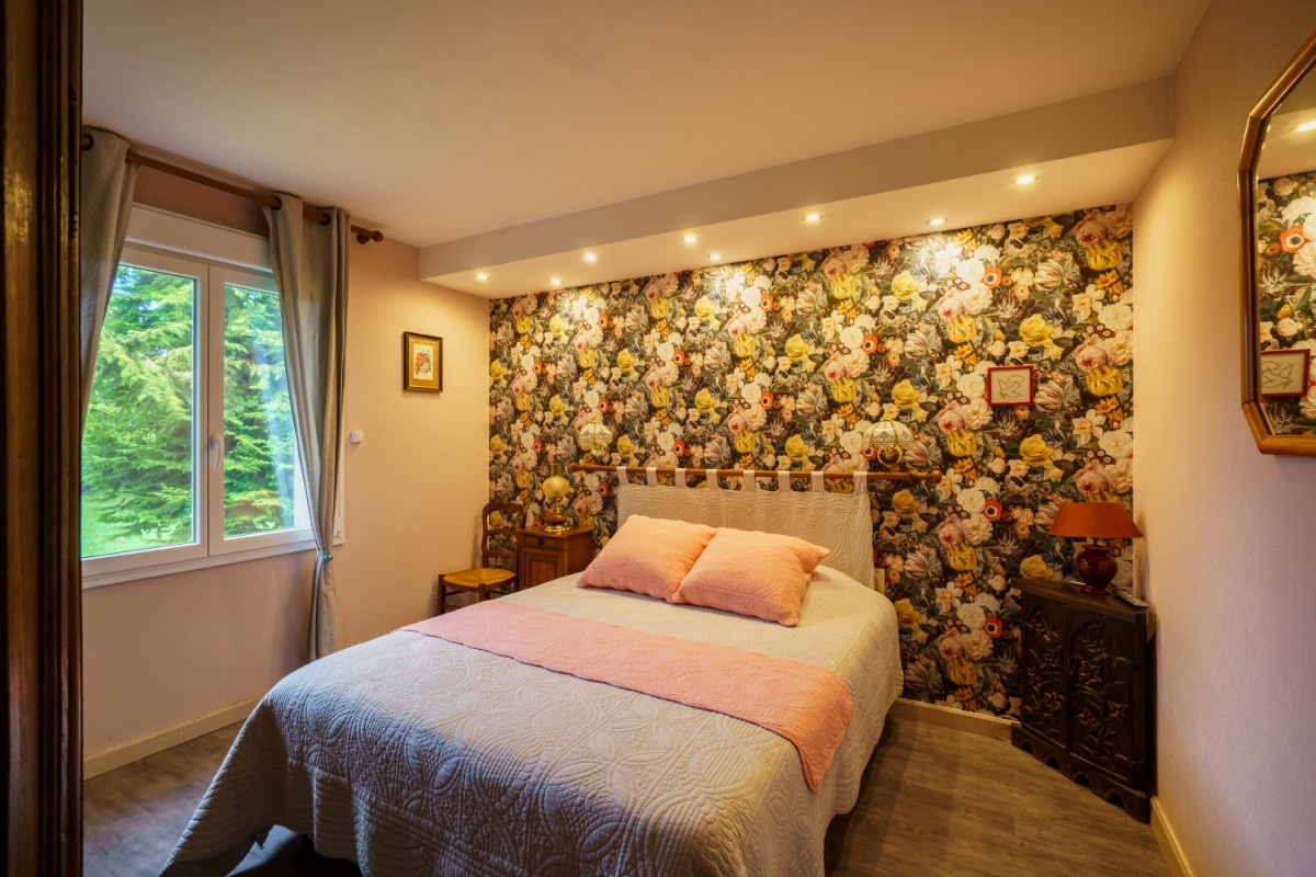 RDC: Chambre Hortensia avec lit 160