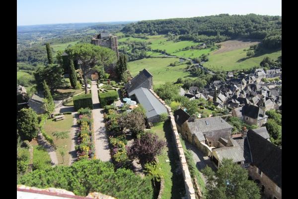 vue du donjon du château de Turenne