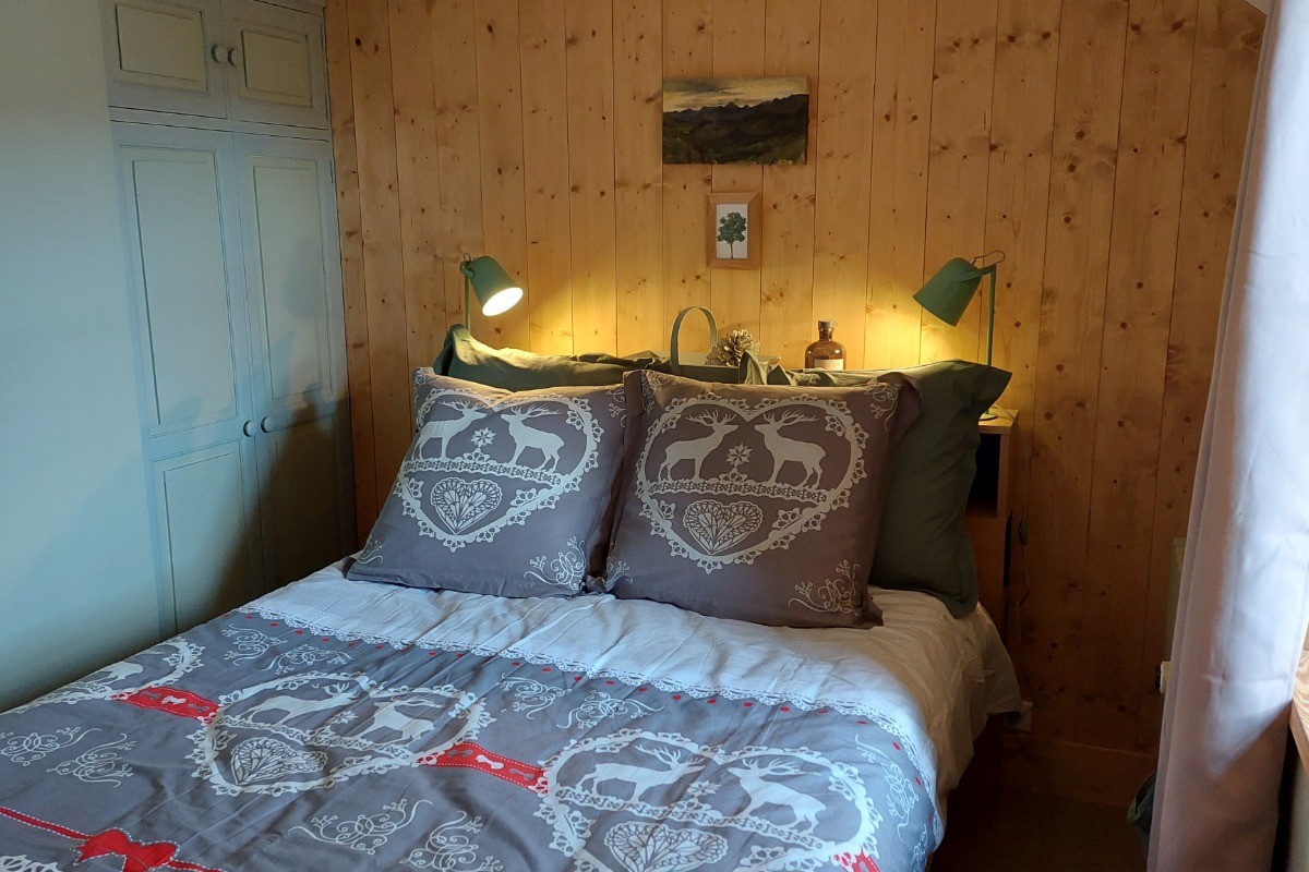 Chambre 2 - lit 140*200-