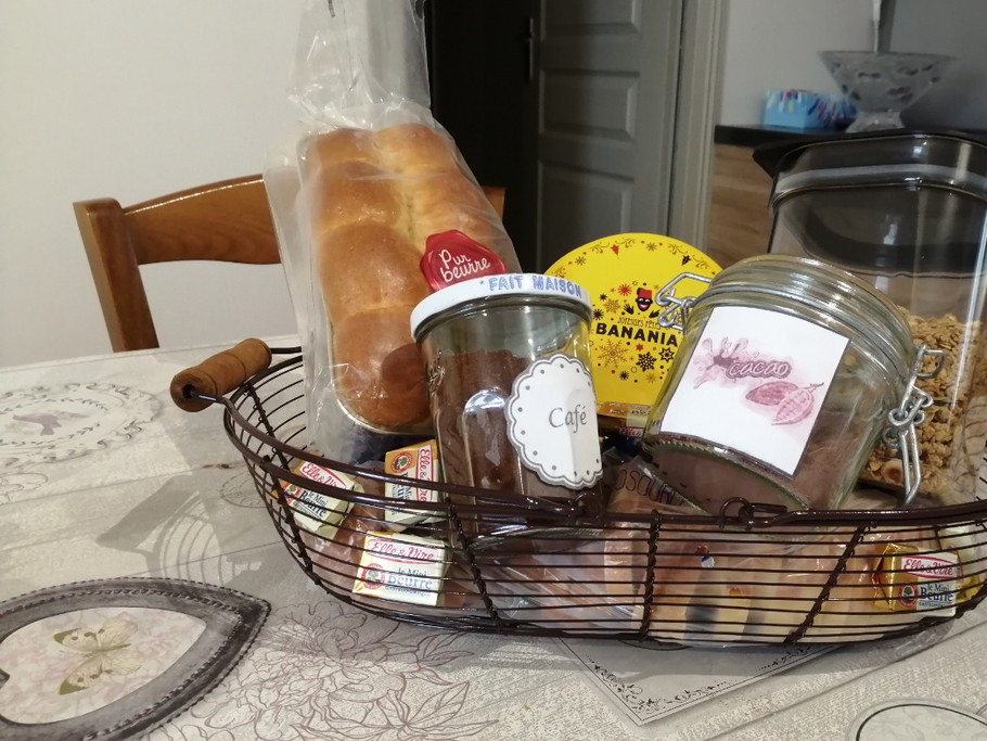 Grand gîte dans le Morvan - Petit déjeuner
