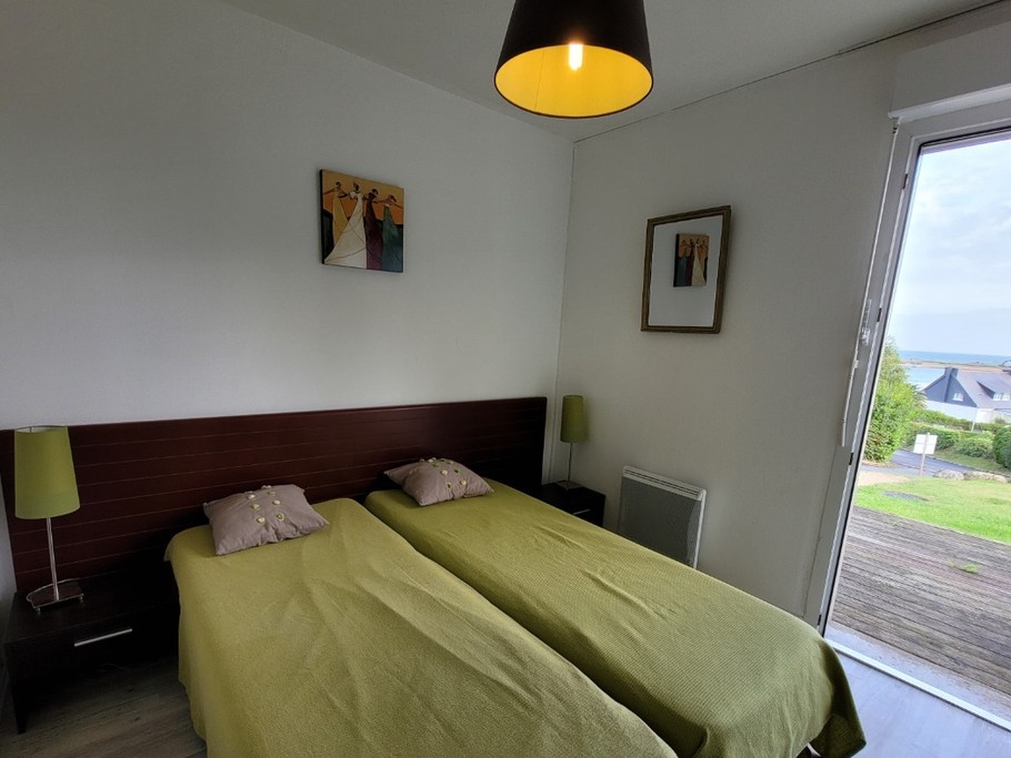 Chambre rez de jardin (avec accès au jardin)