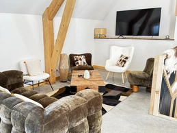 La Grange du Parador Vert, Le Verdier, Saint Victor la Rivière, Salon