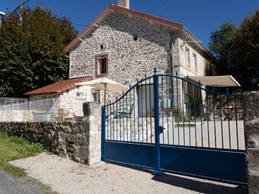 Vue extérieure HAUTE-VIENNE 87 Gîte Le KAOLIN