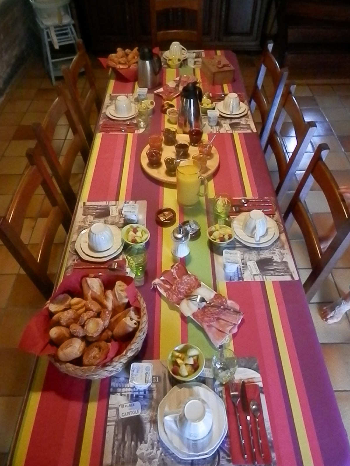 Petit déjeuner copieux inclus