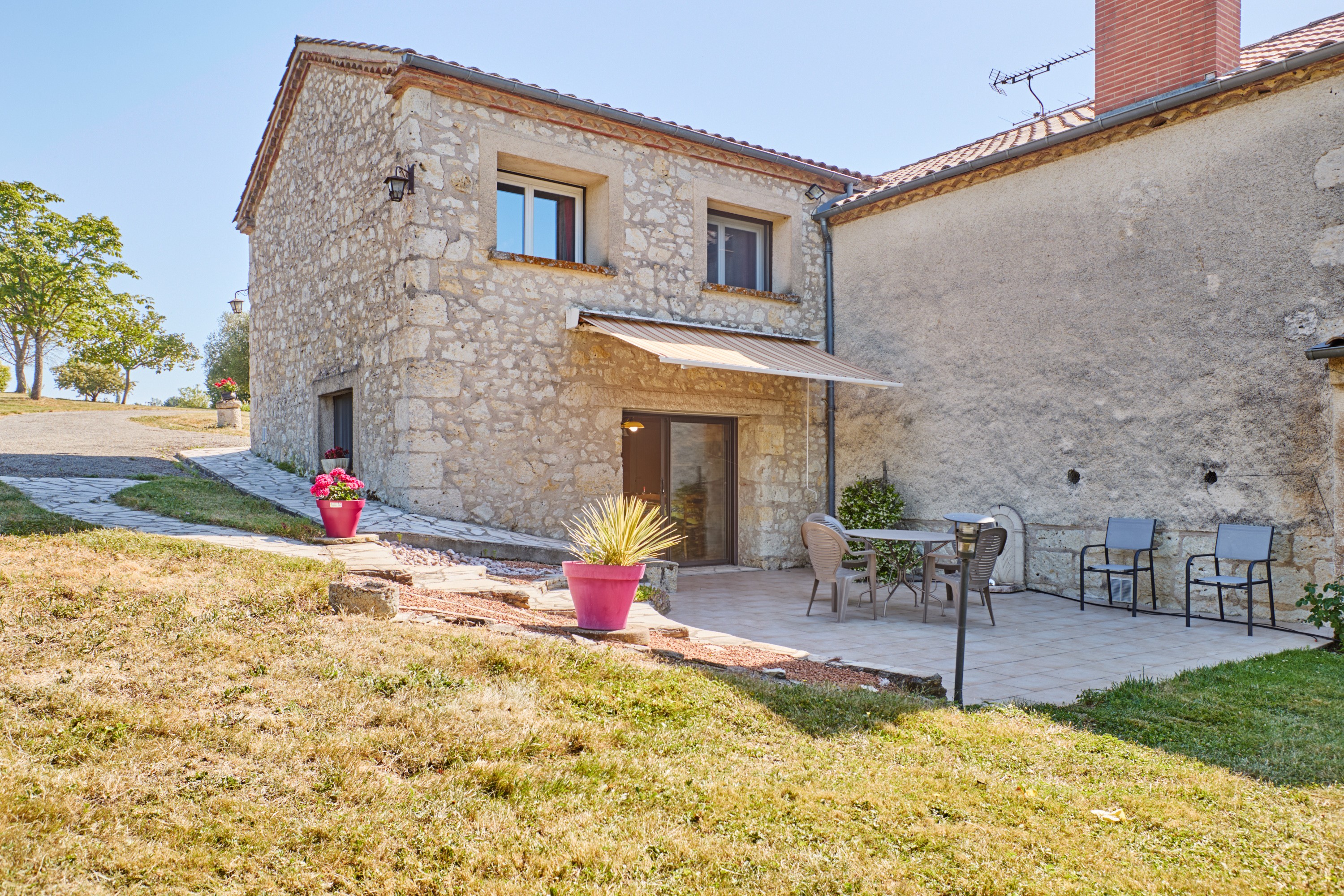 Gîte la Ferme de Comarens – thermes, nature et Gers authentique