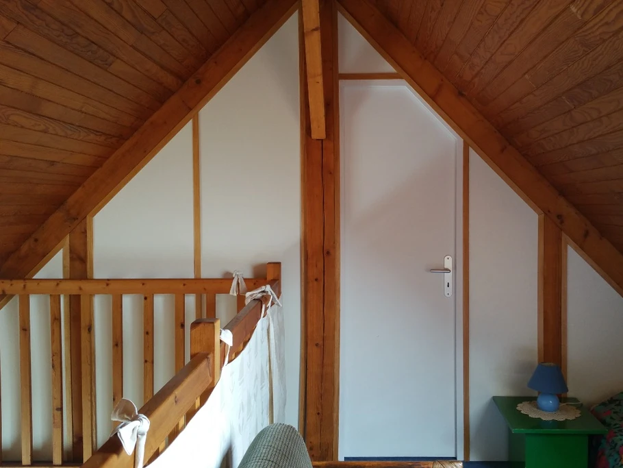 chambre fermée en mezzanine