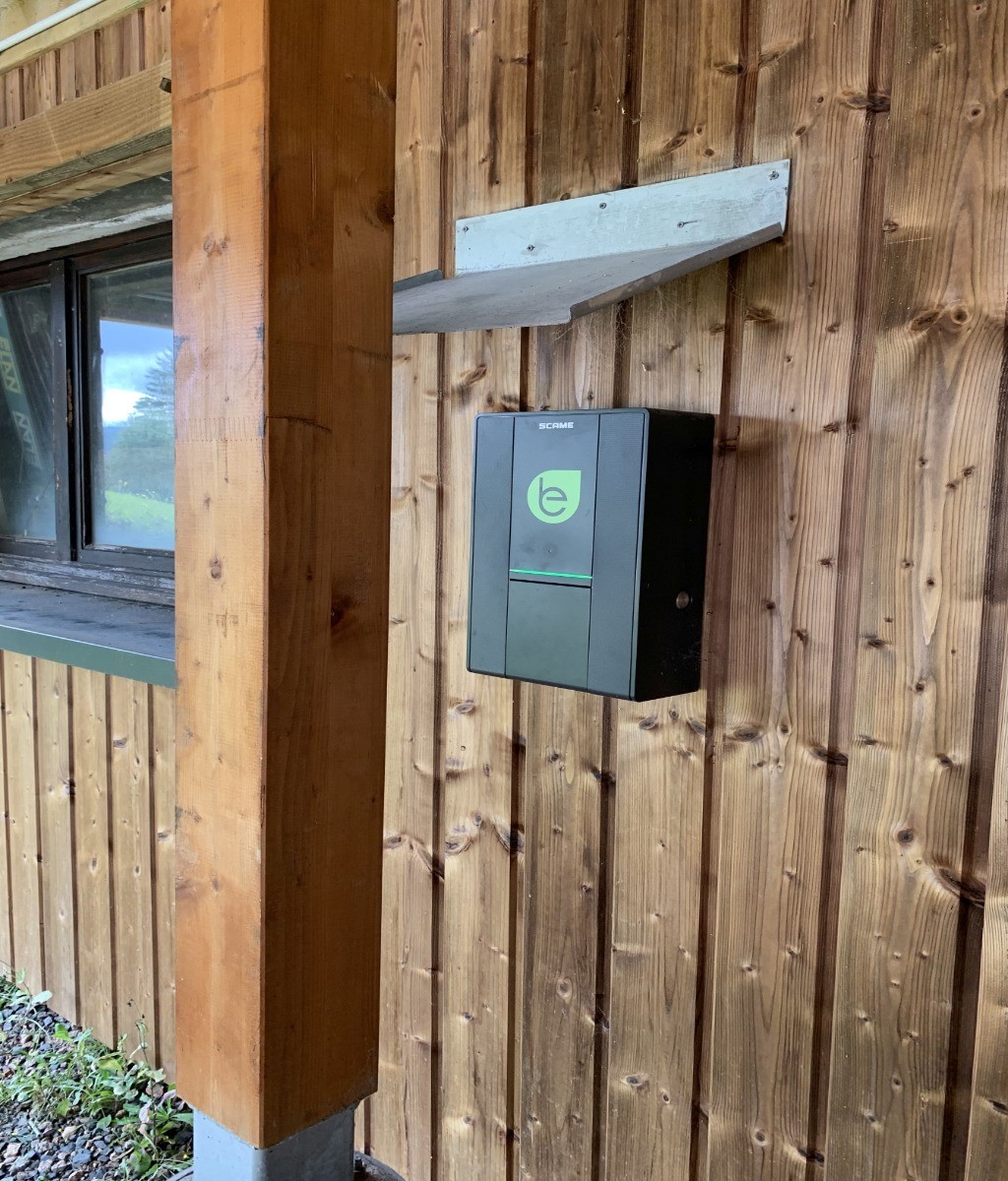 Borne Recharge Type 2 Le Rossberg - Les spatules