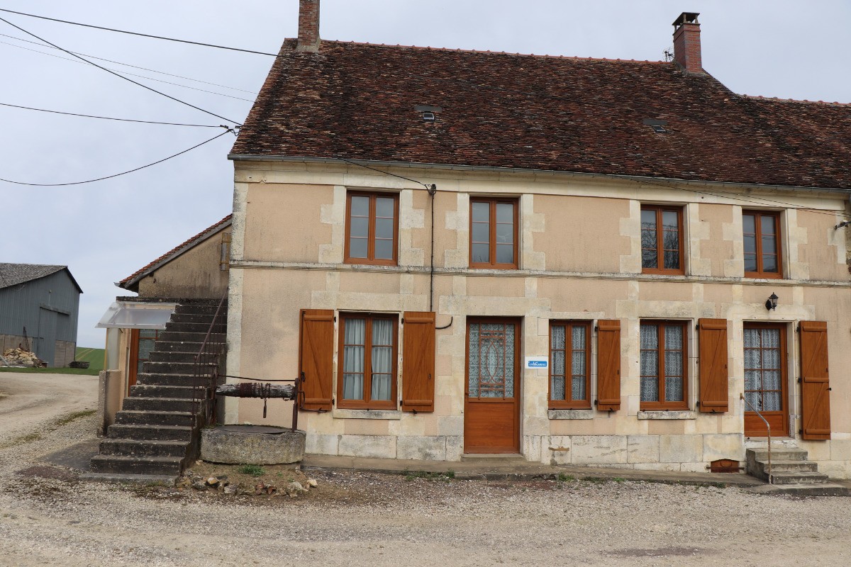 maison vue de face