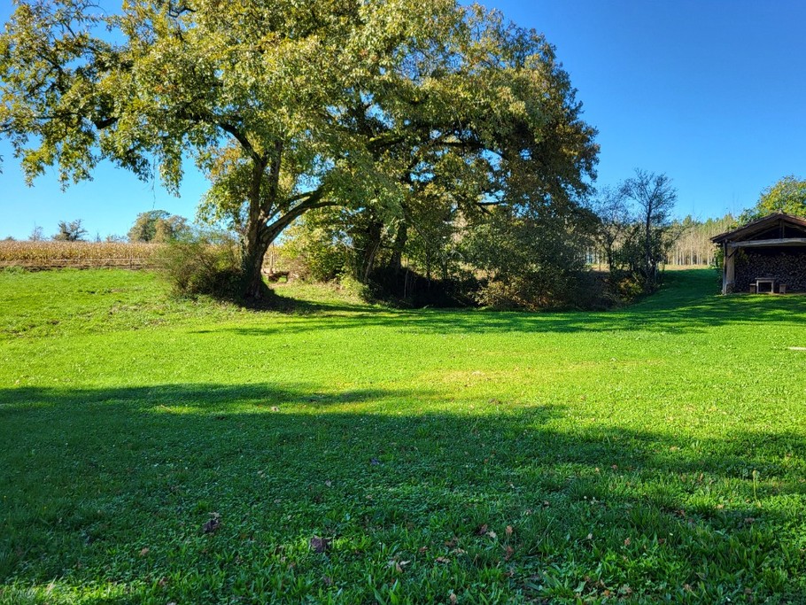Peyrucolle - Vue depuis la terrasse