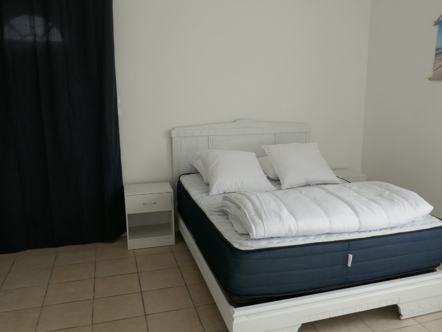 Chambre 2 - 1 lit en 140