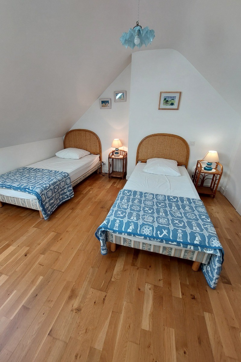 Chambre avec 2 lits