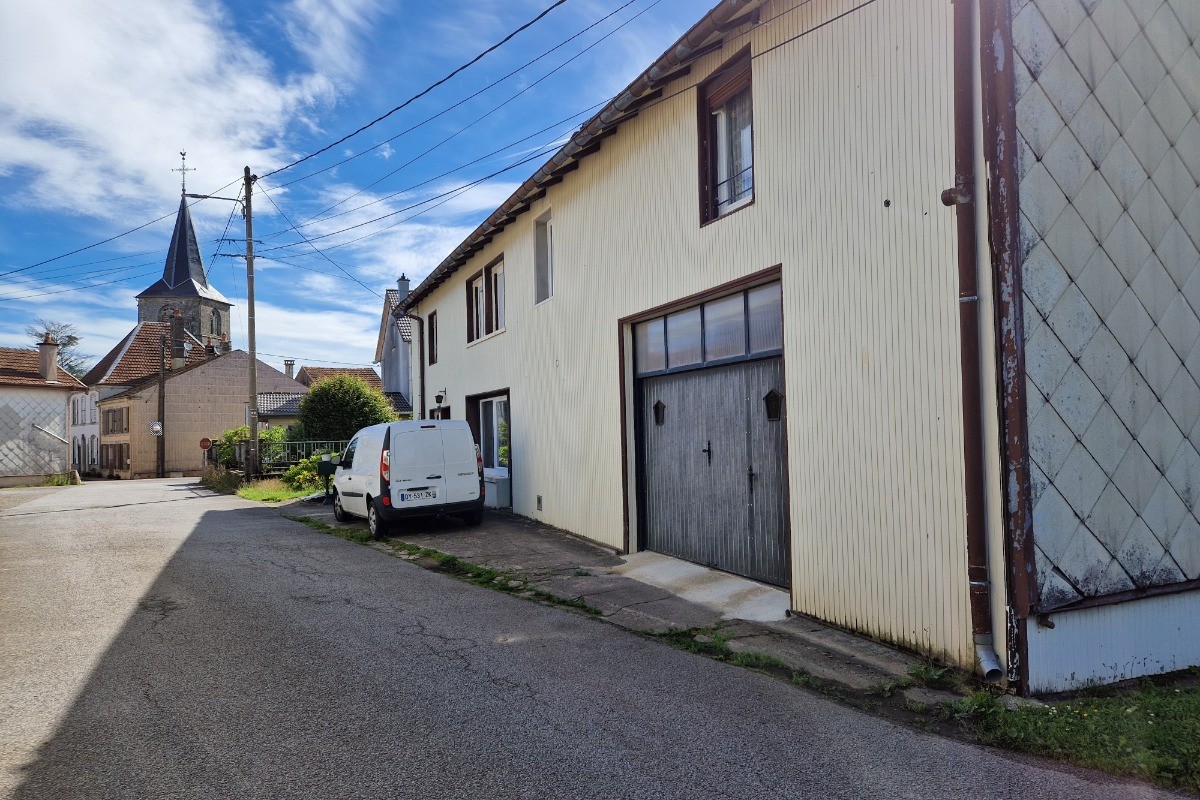 Rue calme - Gîte Vosgien Chez Capucine et Mirabelle à BELLEFONTAINE 88
