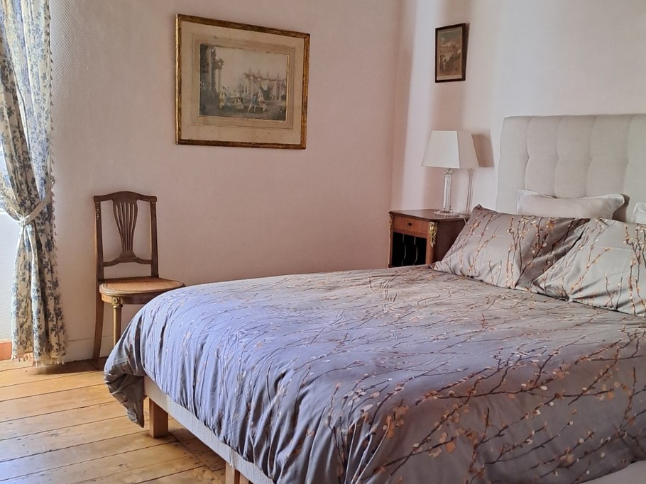 Chambre N°1 - lit 160 cm