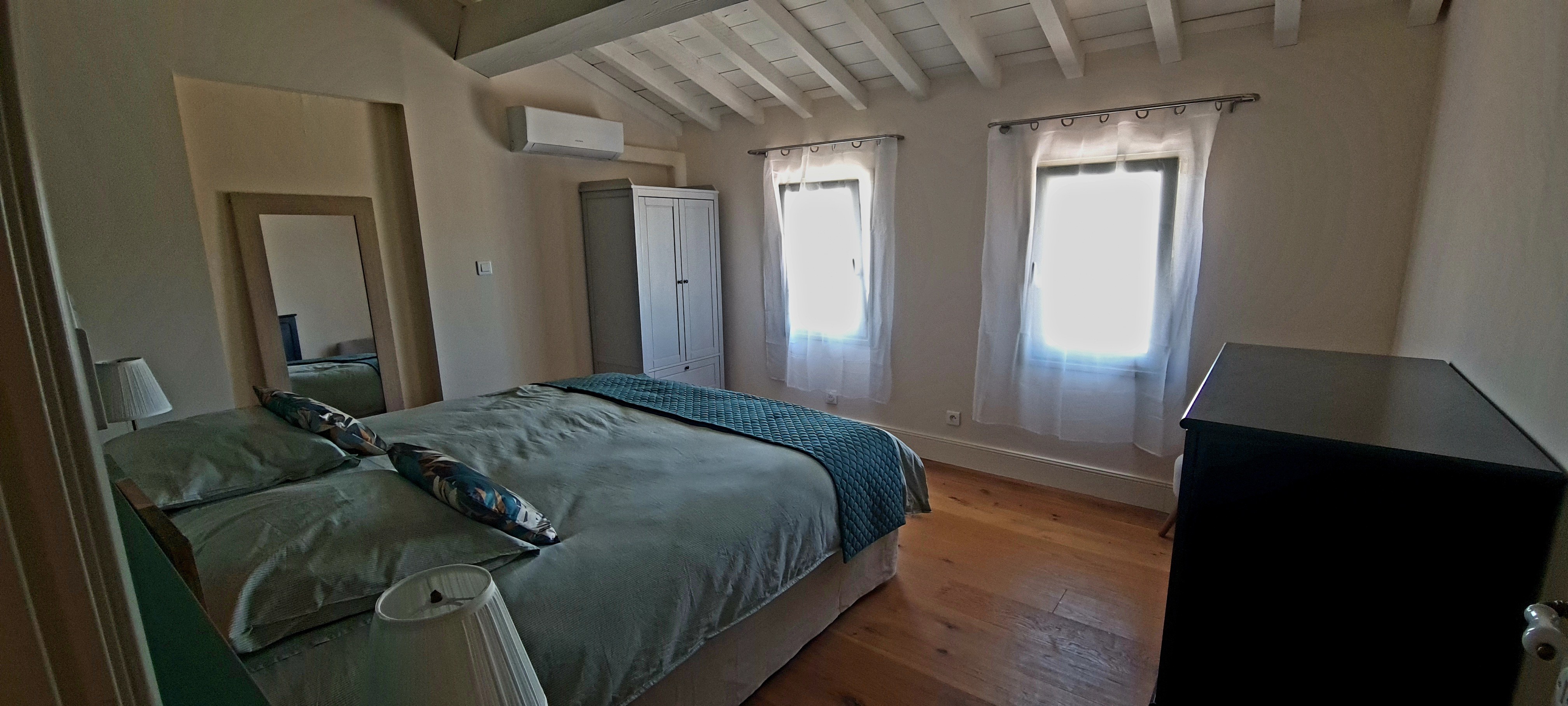 Room4