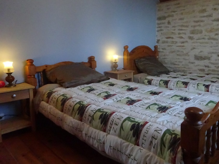 Gîte dans le Jura - chambre 2 lits