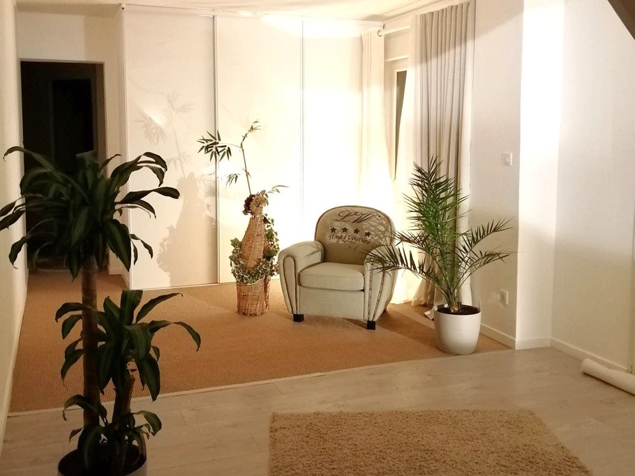 Chambre d’hôtes de charme avec piscine, terrasse et vue sur les prairies