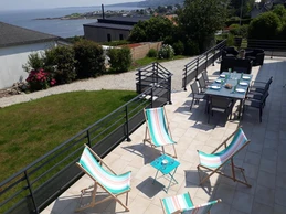 Terrasse avec vue sur mer