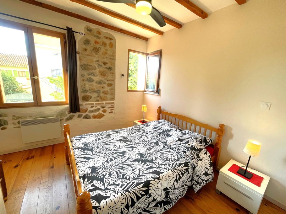 1er étage chambre avec lit 140