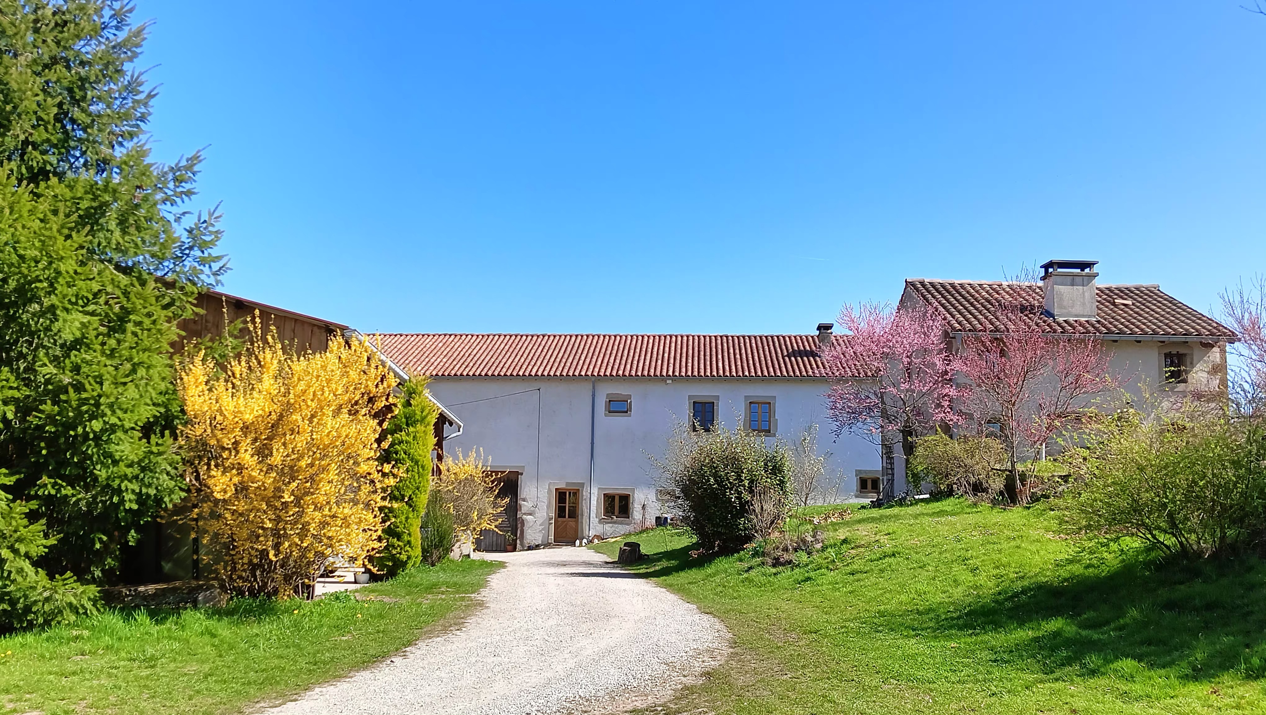 Entrée domaine - Gite de la Cabiole